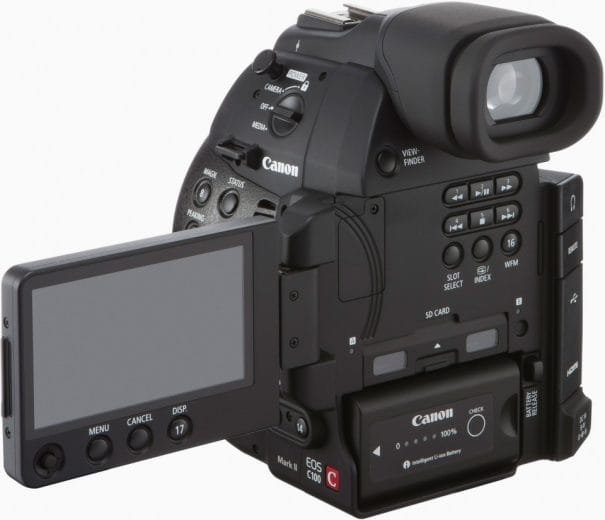 Canon EOS C100 Mark II kijelzője már oldalra is kihajtható.