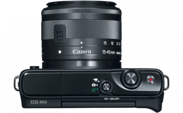 Canon EOS M10 7,5 cm-es 3, colss LCD érintőképernyővel büszkélkedhet.