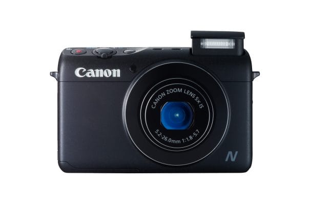 A Powershot N100-as fényképezőgép fehér és fekete színben kerül a boltokba.