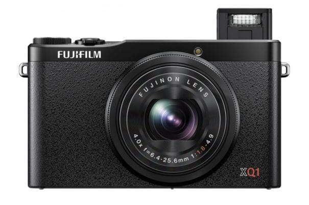 Fujifilm X-Q1 beépített vakuval