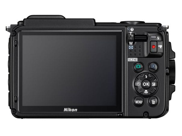 Nikon Coolpix AW130 3 colos kijelző, 921 ezer képponttal.