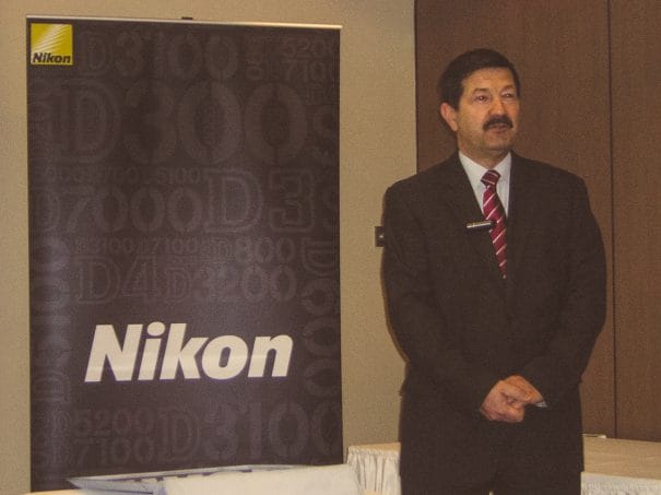 Huller Gyula, a Nikon Kft. ügyvezető igazgatója nyitotta meg a sajtóreggelit