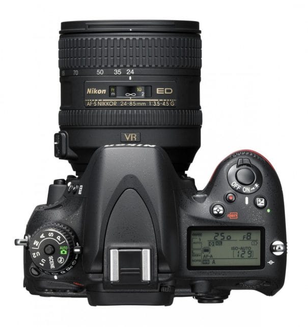 Nikon D610 felülről
