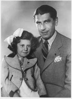 Kabos Endre unokahúgával, Keleti Évával, azaz Pötyivel 1934-ben, fotó: Székely A