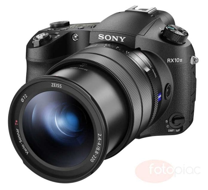 Sony RX10 III digitális fényképezőgép oldalról