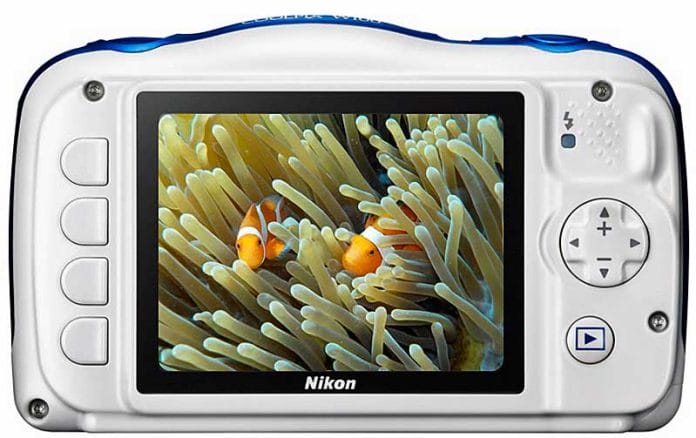 Víz- és ütésálló az új Nikon Coolpix W100 fényképezőgép