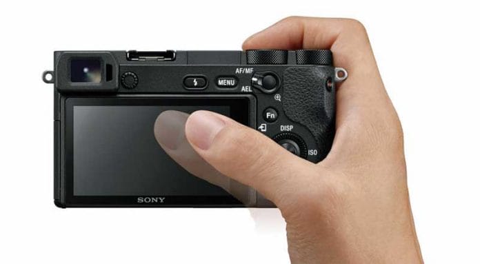 Sony α6500 digitális fényképezőgép