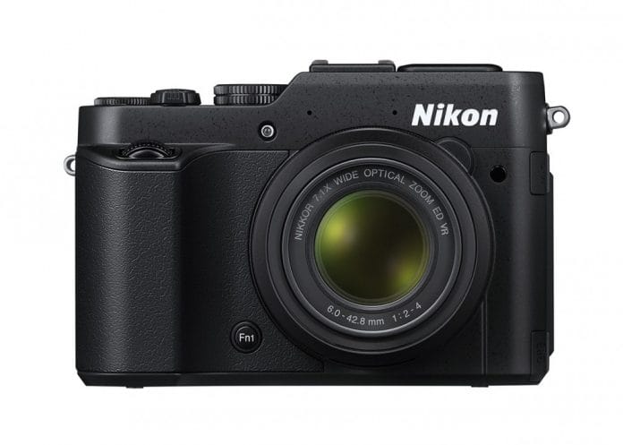 Nikon Coolpix P7800 Front On Fototvhu