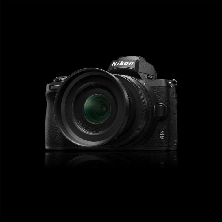 Megjelent a Nikon Z50 és hozzá két DX zoomobjektív is